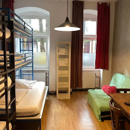 Freiraum Kreuzberg 호스텔 *